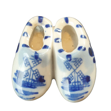 Vintage Delft Blue Shoes Brooch New & Vintage Jewellery NZ Planet Retro NZ