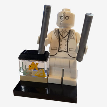 Lego Mr Knight Marvel Series 2 71039 minifigure with fish tank and silver batons