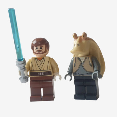 Lego Star Wars Qui Gon Jinn and Jar Jar Binks minifigure bundle on display