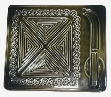 Sylvac 4030 mid-century green ceramic cheese board made in England, featuring geometric relief design, Planet Retro NZ