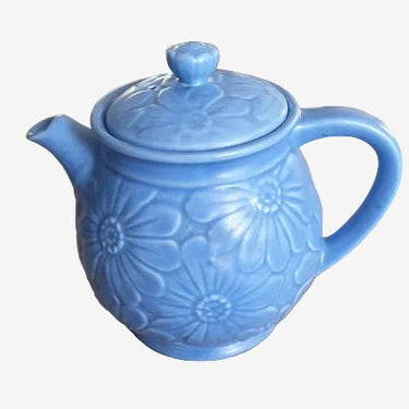 Vintage Sylvac UK blue ceramic teapot from the 1950s–1960s, shown on a neutral background – Planet Retro NZ