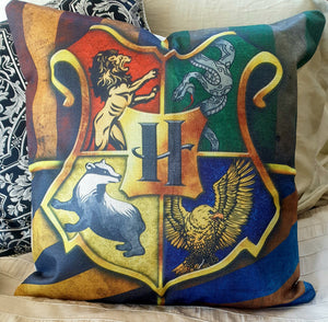 Harry Potter Hogwarts Crest Cushion Cover