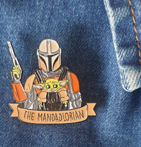 Mandadlorian - Mando & Child Enamel Pin / Brooch