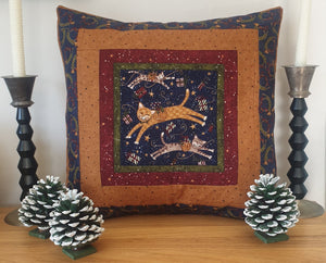 Vintage - Christmas Cats Handmade Quilted Cushion Cover