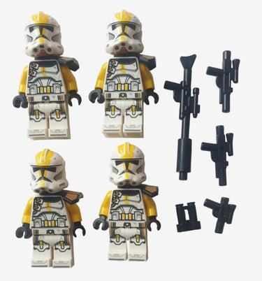 Lego 327th Clone Trooper minifigure bundle of four with blasters rifle and binoculars from set 75431