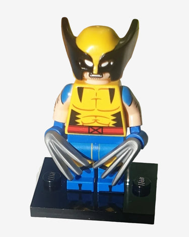 Lego Wolverine Minifigure Marvel Series 2 71039 with claws and yellow suit